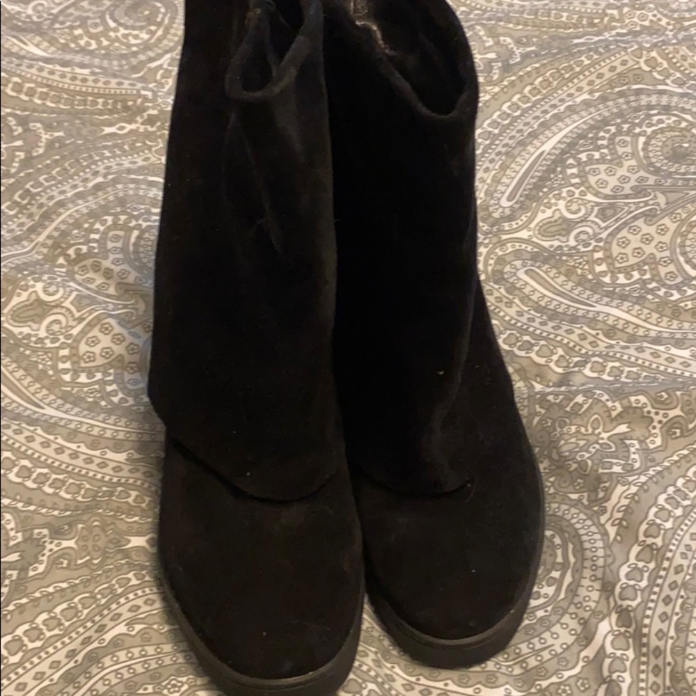 Black suede boots